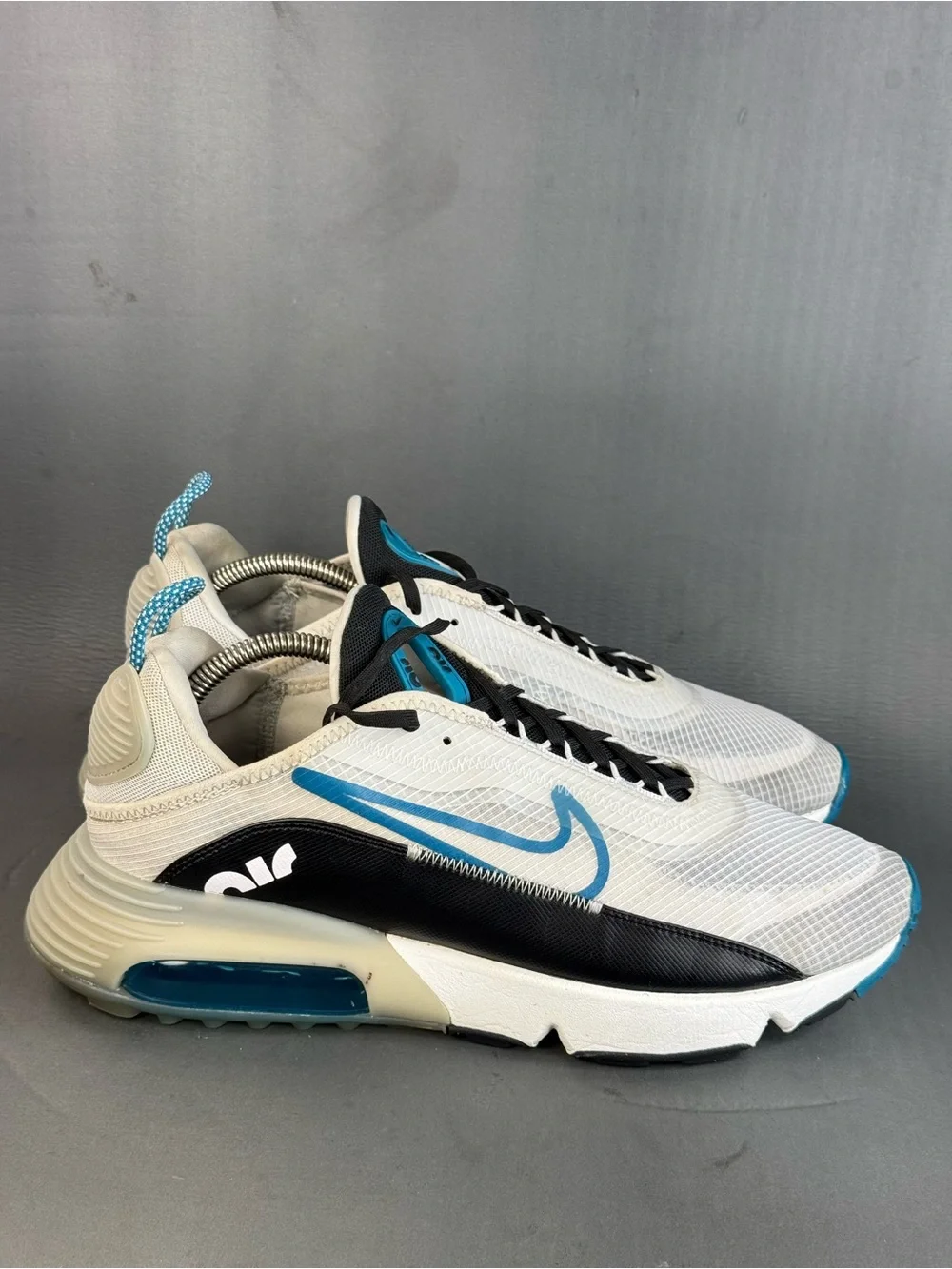 Nike Air Max 2090 'Green Abyss' athletic sneaker shoes men’s size 11